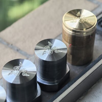 High Precision Cd Texture Keypad Molds For Remotes Auto Controls Uniform Lines Custom Sizes Components